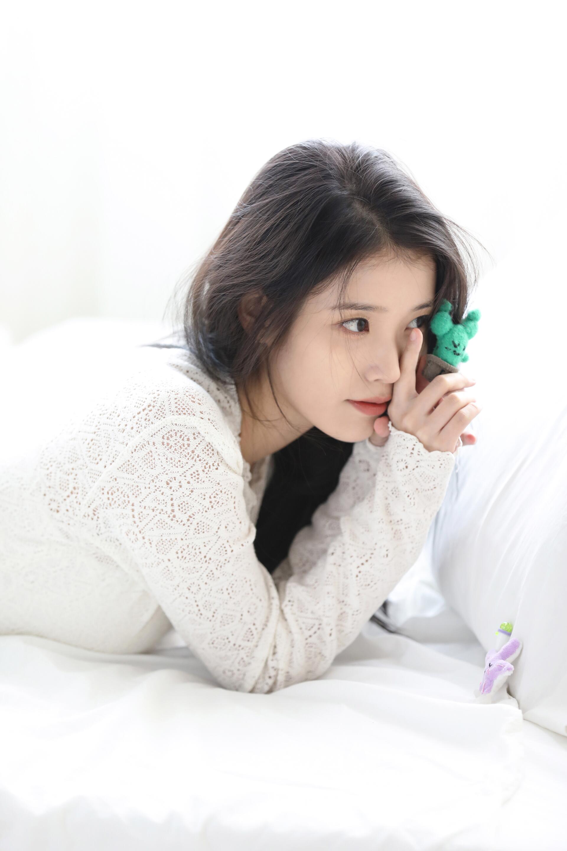 아이유 공식 팬클럽 [ 유애나 ] 6기 Concept Spoiler